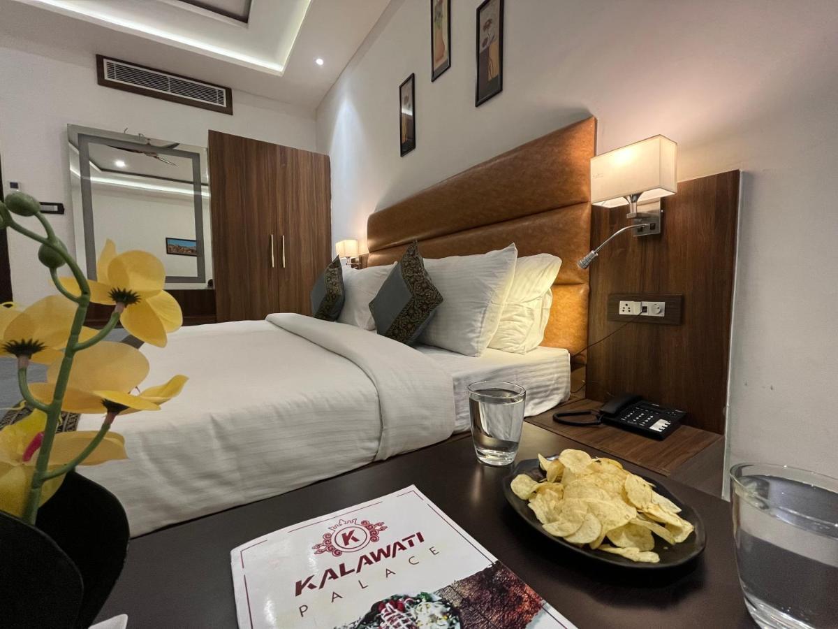 Hotel Kalawati Palace فاراناسي المظهر الخارجي الصورة